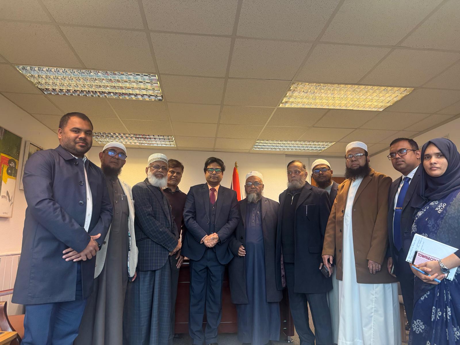 বার্মিংহামে সহকারী হাই কমিশনের সাথে খেলাফত মজলিশ নেতৃীবৃন্দের সৌজন্য সাক্ষাত